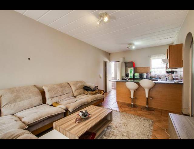 1 BEDROOM APARTMENT FOR SALE IN PAULSHOF